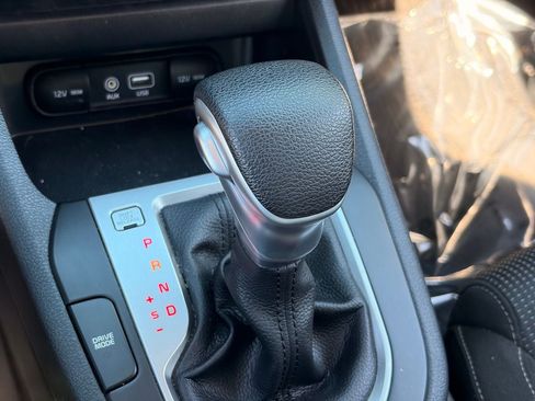 Used 2020 Kia Forte LXS FWD image 25