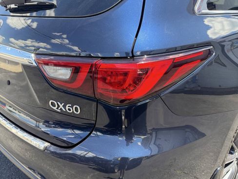 Used 2020 INFINITI QX60 Luxe w/ Sensory Package AWD/4WD image 18