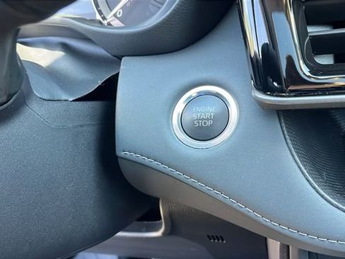 Certified 2025 Toyota Highlander XLE AWD/4WD image 19