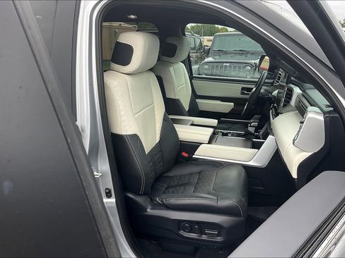 Used 2024 Toyota Sequoia Capstone image 27