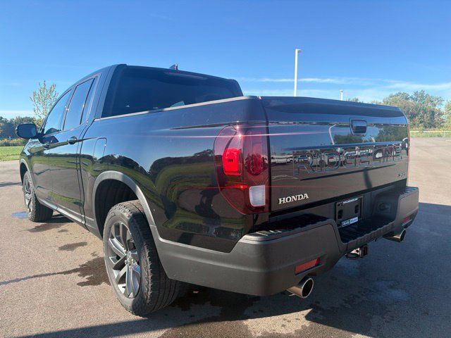 Used 2025 Honda Ridgeline Sport image 13
