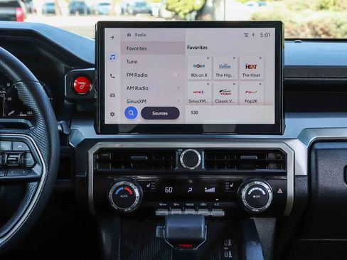 Certified 2025 Toyota Tacoma TRD Off-Road AWD/4WD image 17