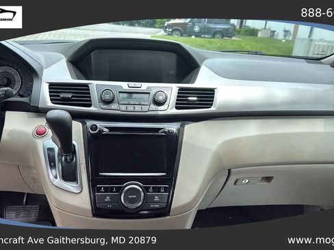 Used 2016 Honda Odyssey SE image 25