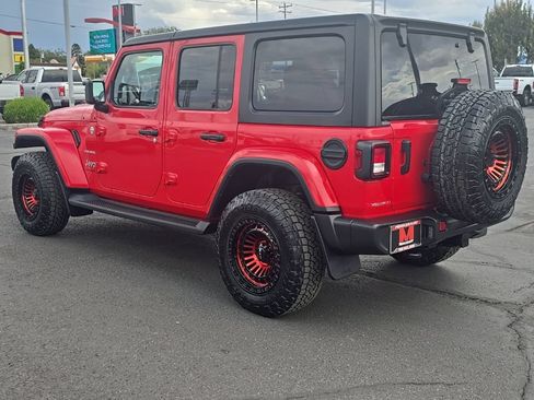 Used 2023 Jeep Wrangler Unlimited Sahara w/ Cold Weather Group AWD/4WD image 5