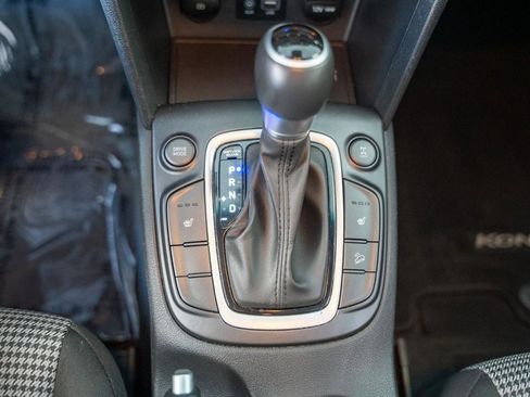 Used 2020 Hyundai Kona SEL AWD/4WD image 17