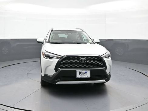 Certified 2024 Toyota Corolla Cross LE AWD/4WD image 2