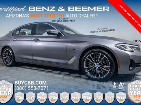 Used 2023 BMW 530e w/ Premium Package image 1