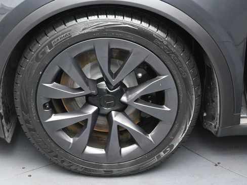Used 2024 Tesla Model X AWD/4WD image 38