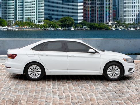 Used 2019 Volkswagen Jetta R-Line image 4