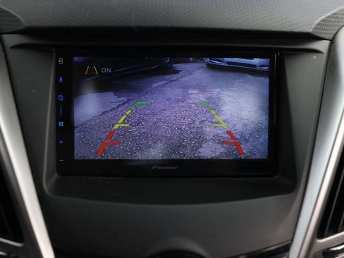 Used 2012 Hyundai Veloster 3DR COUPE w/ Style Pkg image 33