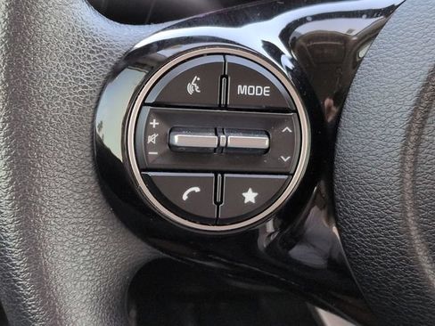 Used 2025 Kia Soul S FWD image 24