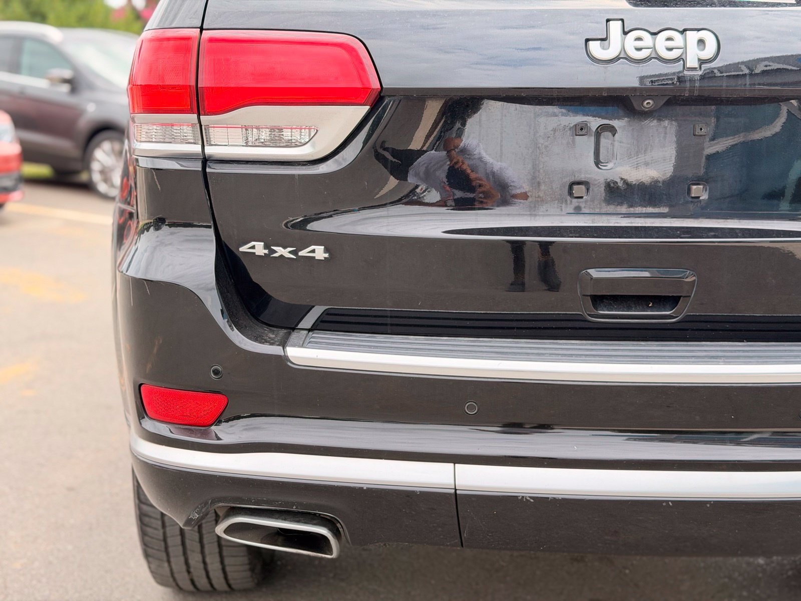 Used 2018 Jeep Grand Cherokee Summit w/ Platinum Series Group AWD/4WD image 12