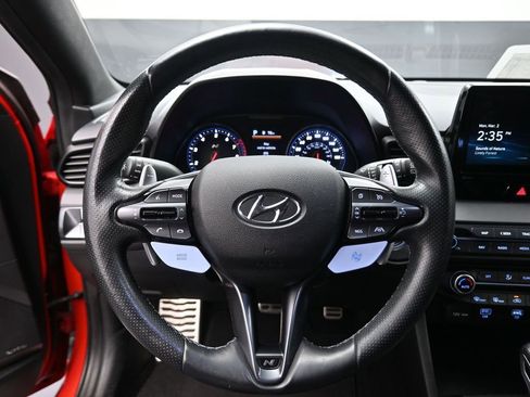 Used 2022 Hyundai Veloster N image 6
