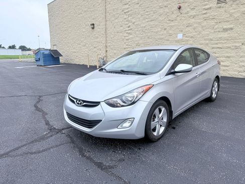 Used 2013 Hyundai Elantra GLS w/ Preferred Pkg FWD image 1