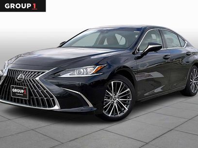Used 2025 Lexus ES 300h w/ Premium Package