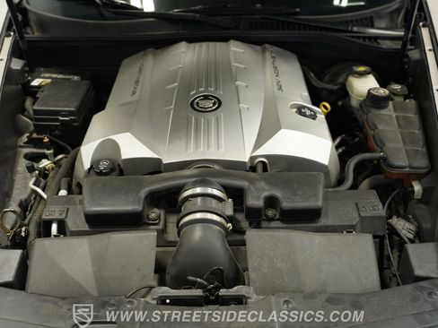Used 2004 Cadillac XLR image 32