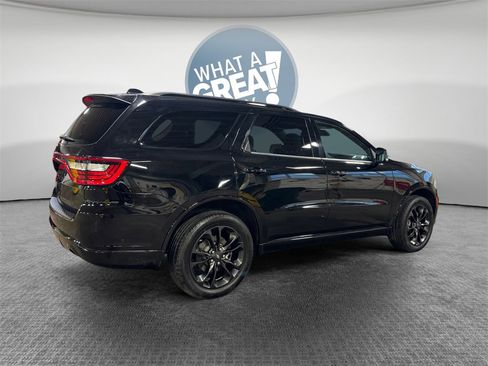 Used 2022 Dodge Durango GT image 3