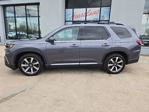 Used 2024 Honda Pilot Elite image 4
