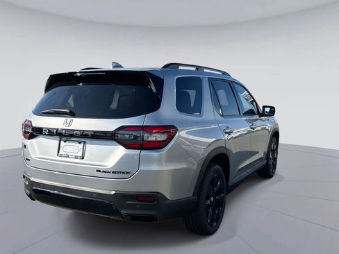 New 2026 Honda Pilot Black Edition image 4