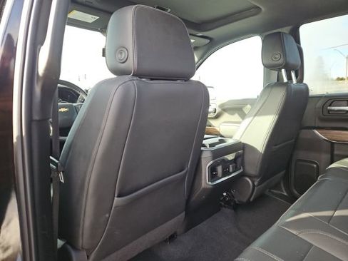 Used 2022 Chevrolet Silverado 1500 High Country image 19