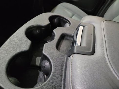 Used 2018 RAM 1500 Express w/ Express Value Package image 32