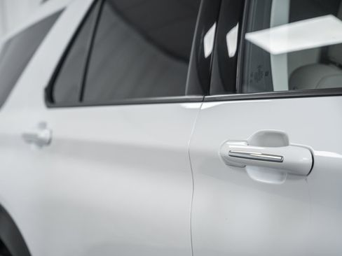 Certified 2020 Ford Explorer Limited image 14