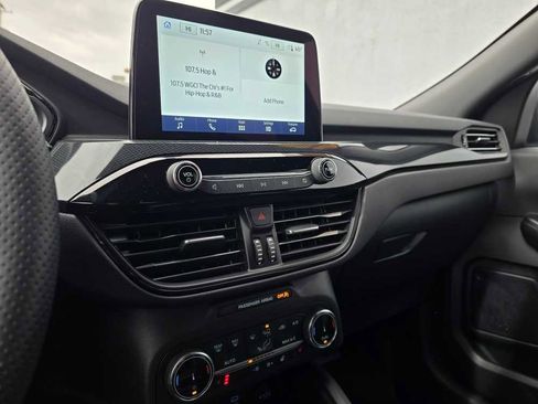 Used 2023 Ford Escape ST-Line Select image 17