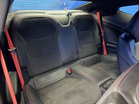 Used 2019 Chevrolet Camaro ZL1 RWD image 27