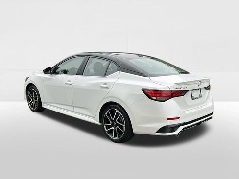 Used 2024 Nissan Sentra SR w/ SR Premium Package FWD image 6