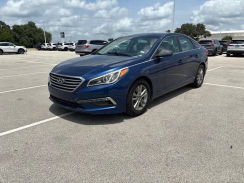 Used 2015 Hyundai Sonata SE w/ Option Group 09 FWD image 1