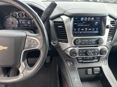 Used 2018 Chevrolet Tahoe LT w/ LT Signature Package AWD/4WD image 17