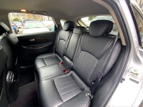 Used 2017 INFINITI QX50 AWD w/ Premium Plus Package image 17
