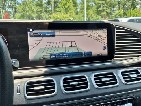 Certified 2025 Mercedes-Benz GLS 450 4MATIC image 24