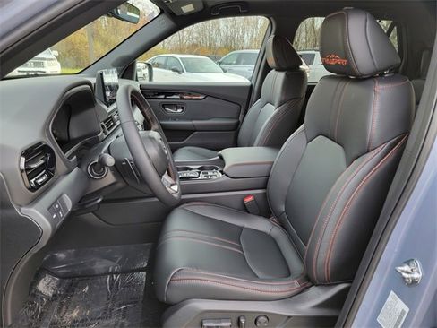 New 2025 Honda Pilot TrailSport image 13