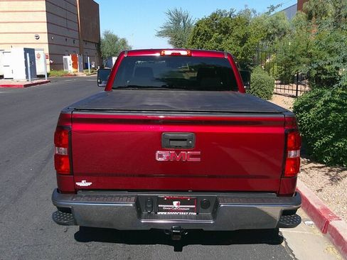 Used 2017 GMC Sierra 1500 SLE w/ SLE Value Package image 4