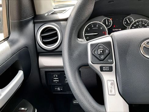 Used 2016 Toyota Tundra SR5 w/ Tow Package image 24