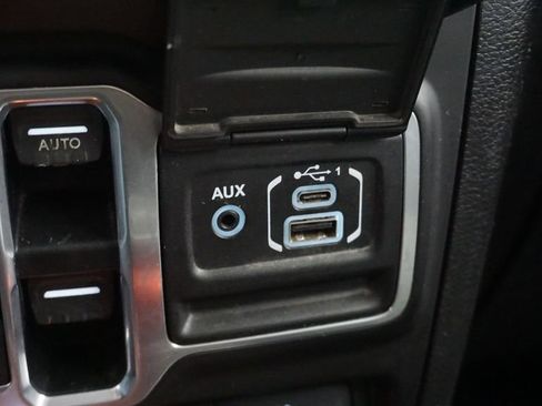 Certified 2018 Jeep Wrangler Unlimited Sahara image 53