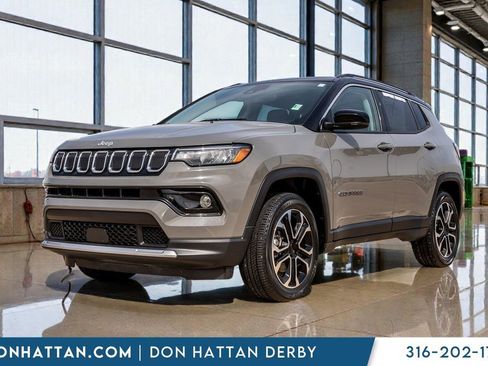 Used 2022 Jeep Compass Limited AWD/4WD image 1
