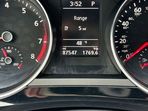 Used 2018 Volkswagen Jetta Sport image 24