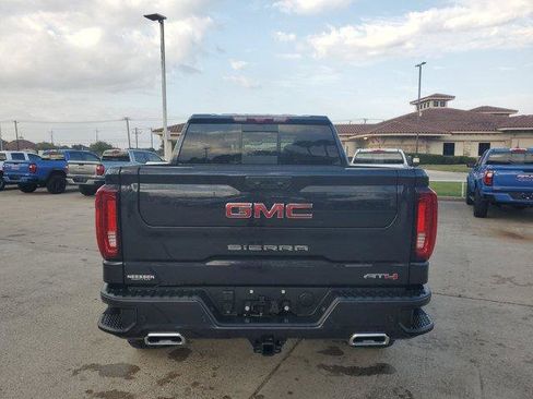 New 2026 GMC Sierra 1500 AT4 w/ Technology Package image 6
