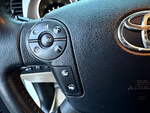 Used 2012 Toyota Tundra Limited image 13