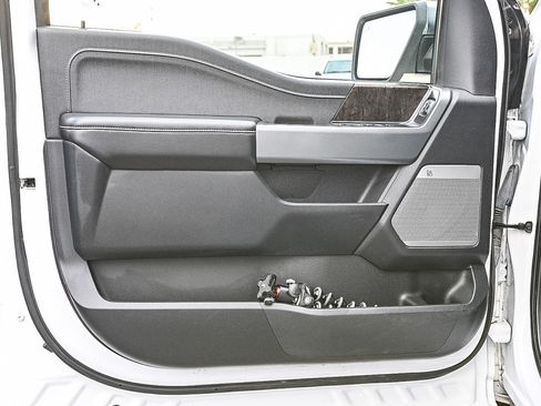 Used 2023 Ford F150 Lariat image 22