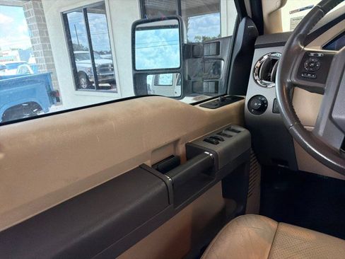 Used 2014 Ford F250 Lariat w/ Lariat Ultimate Package AWD/4WD image 20