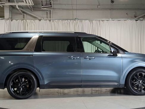 Used 2024 Kia Carnival SX Prestige FWD image 9