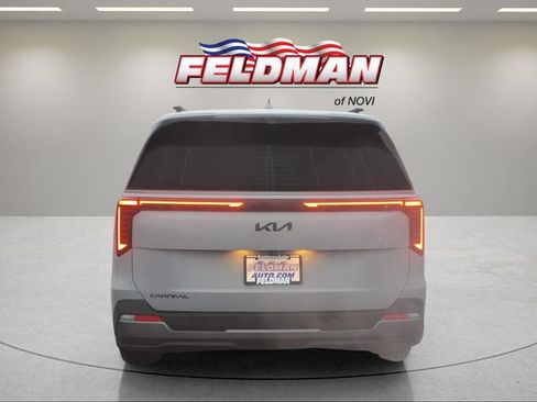 Used 2025 Kia Carnival SX Prestige FWD image 4