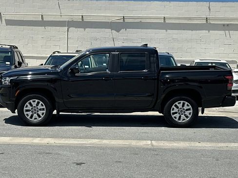 Used 2022 Nissan Frontier SV w/ Technology Package RWD image 7
