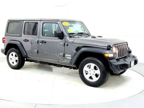 Used 2018 Jeep Wrangler Unlimited Sport S image 7