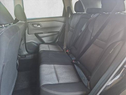 Used 2025 Nissan Rogue SV FWD image 18