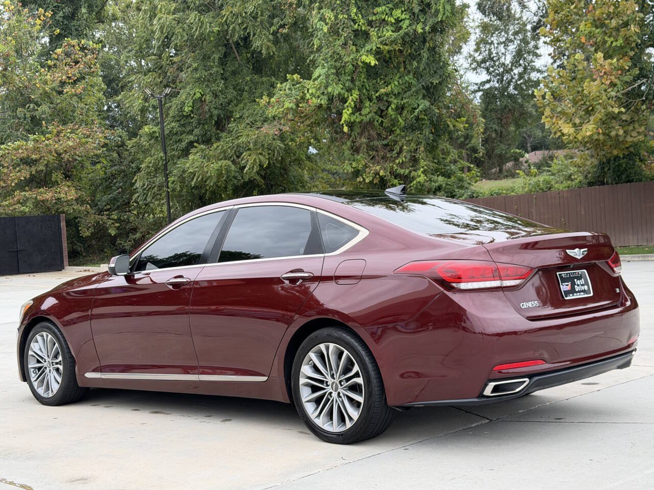 Used 2016 Hyundai Genesis 3.8 image 25