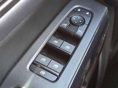 Certified 2024 Nissan Pathfinder S image 22